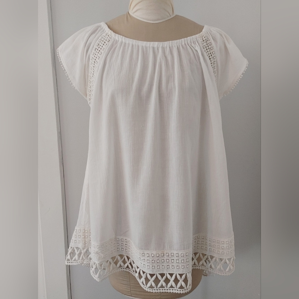 Victoria's Secret Flowy Top With Crochet Detail